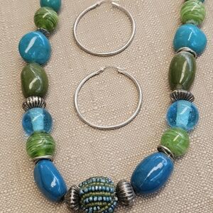 SET! 925 SU Silver Hoop Earrings with Blue Green Glass Bead Necklace NY Jewelry